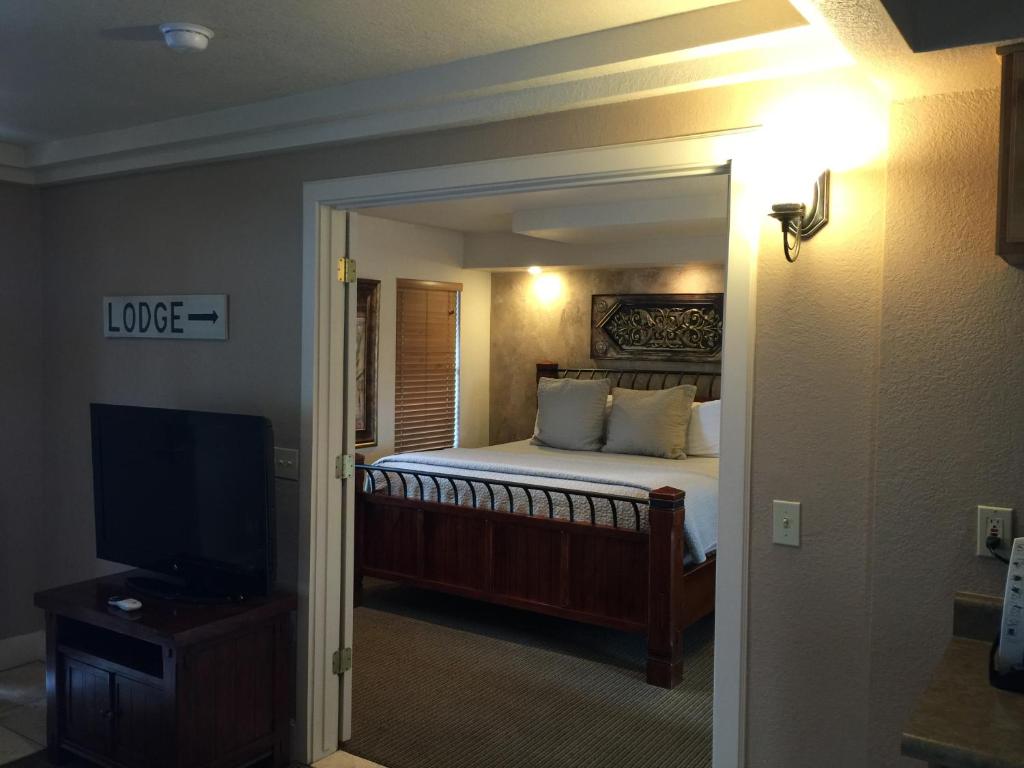 Letto o letti in una camera di The Lodge on Route 66
