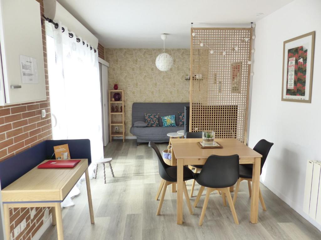 Posedenie v ubytovaní LA PETITE MAISON TAHET, 2 pers avec terrasse