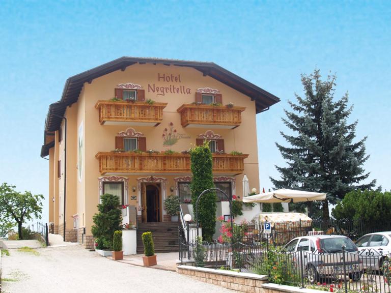 Budova, v ktorej sa hotel nachádza