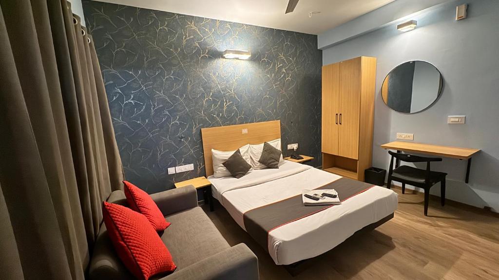 PHP BOUTIQUE TOWNHOUSE - отзывы и видео