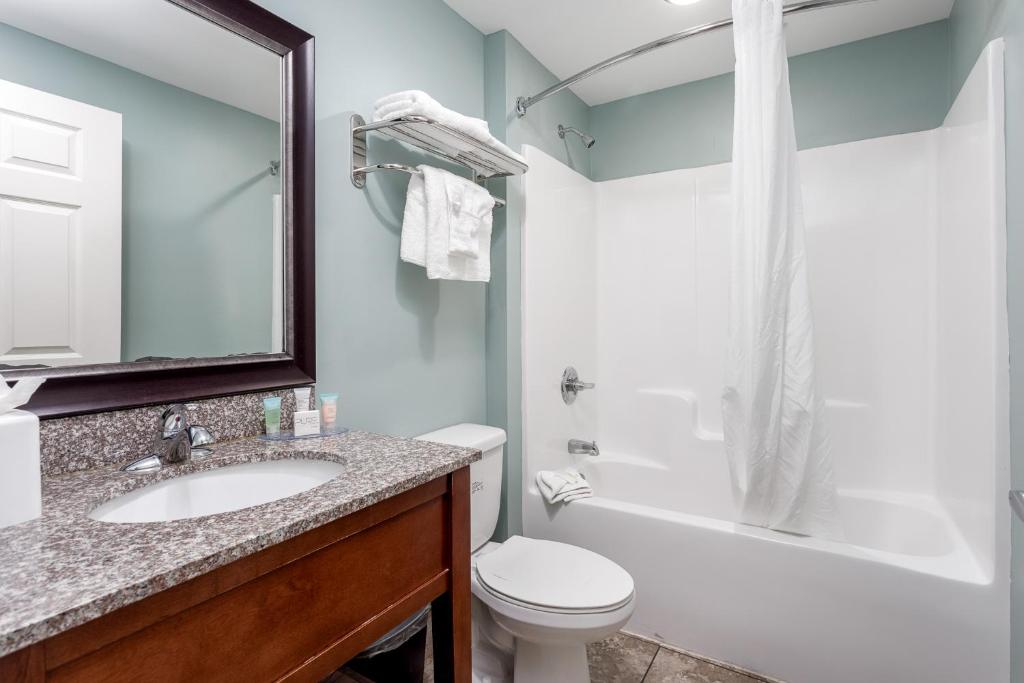 Bikini Beach Resort - Standard Triple Room With Sea View