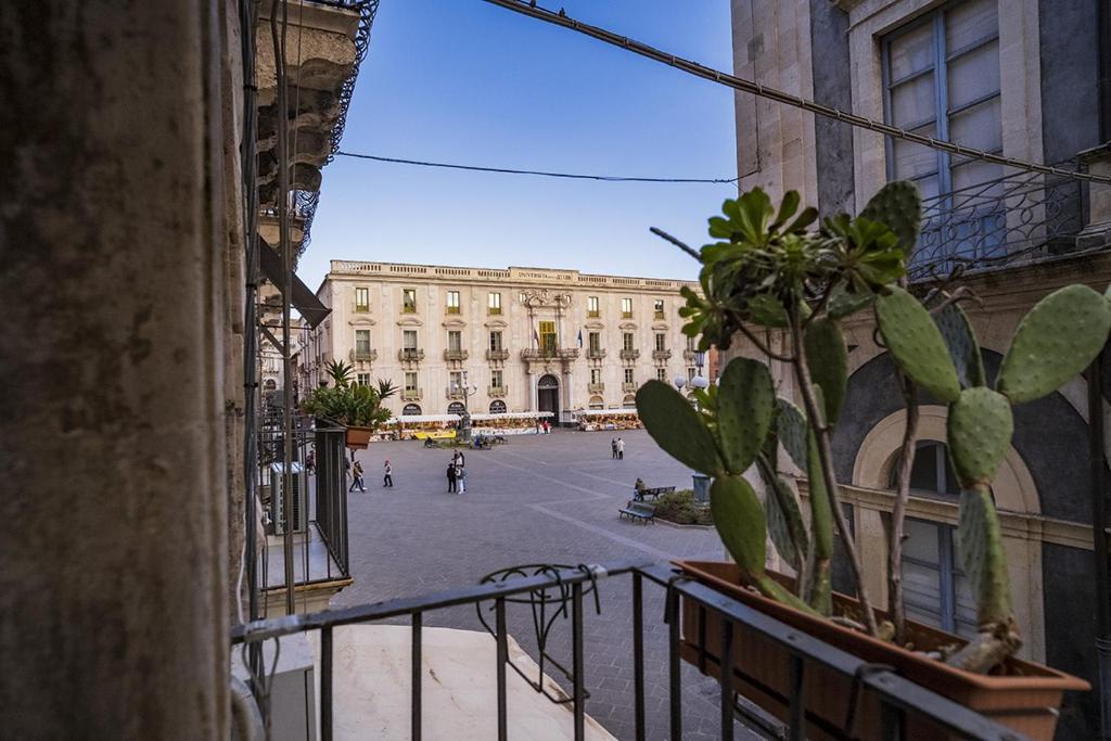 CHARME Catania Central Suites - Resim 5