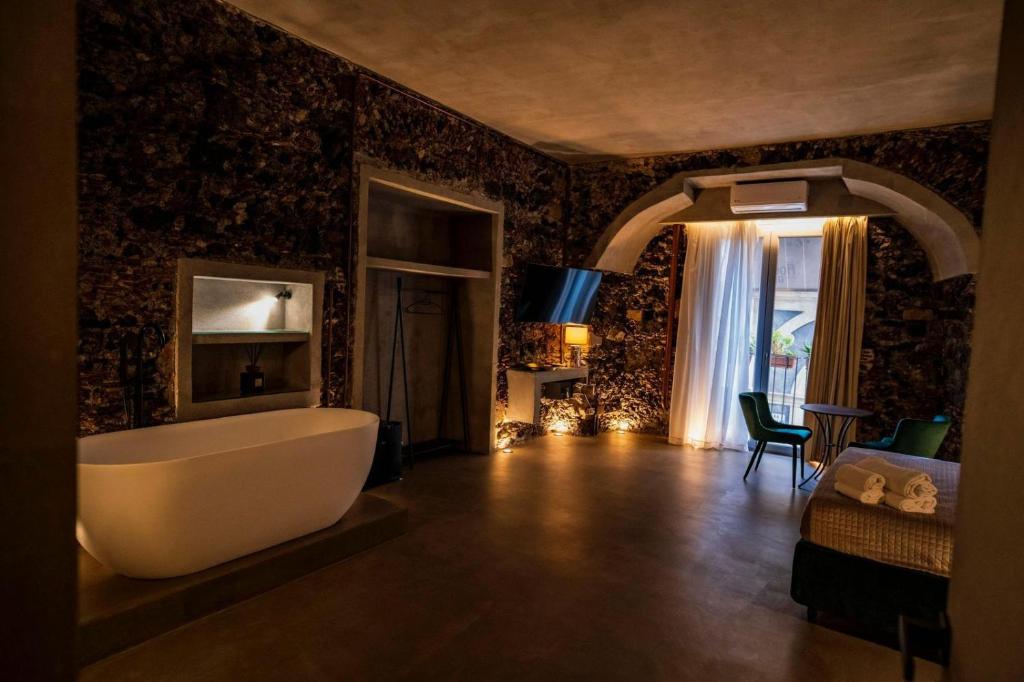 CHARME Catania Central Suites - Resim 42