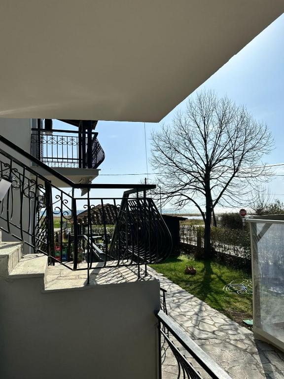 Μπαλκόνι ή βεράντα στο Room Nine 9 Beachfront Apartments