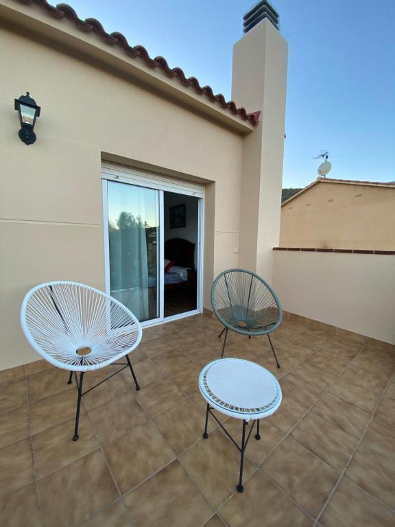 Balkón nebo terasa v ubytování RACÓ DEL GARRAF Ca la Matilde house BBQ and POOL