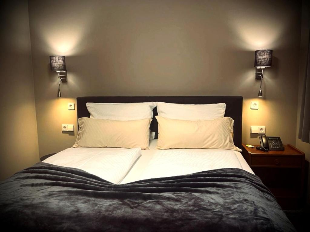 Hotel Regina - Habitación Doble Con Balcón