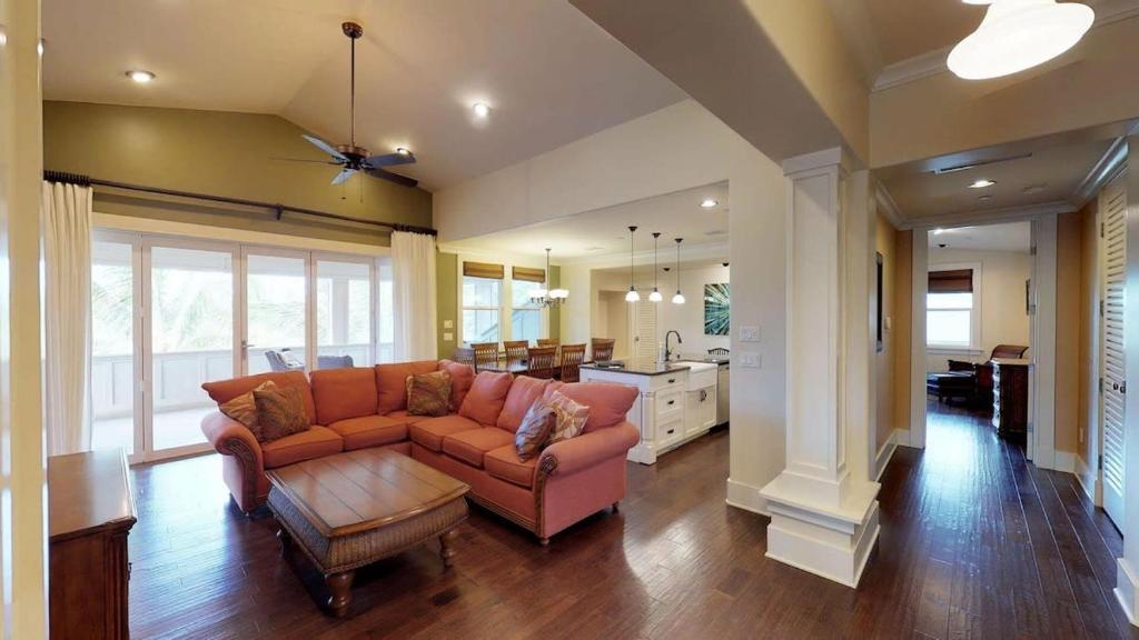 Touring an $8 million NYC apartment with private elevator - Penthouse Apartment With Private Elevator And Views