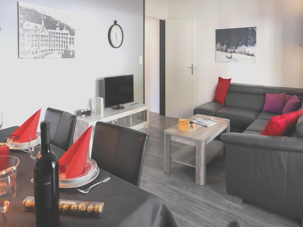 TV a/nebo společenská místnost v ubytování Apartment Allod Park Haus C 307 by Interhome
