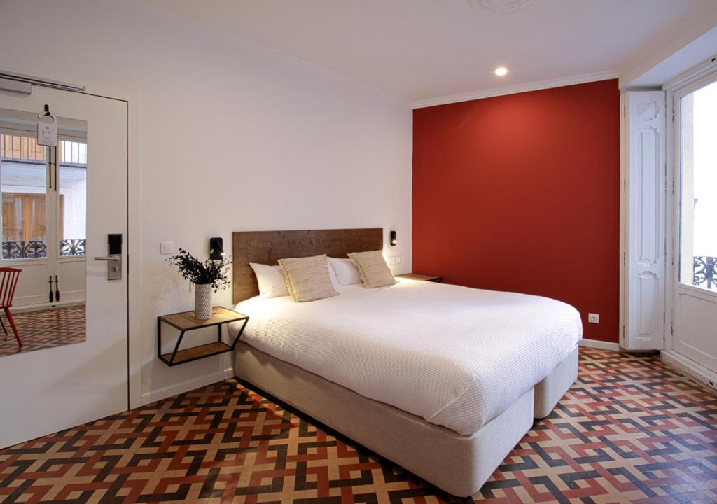 VALOLA Boutique Rooms - 1