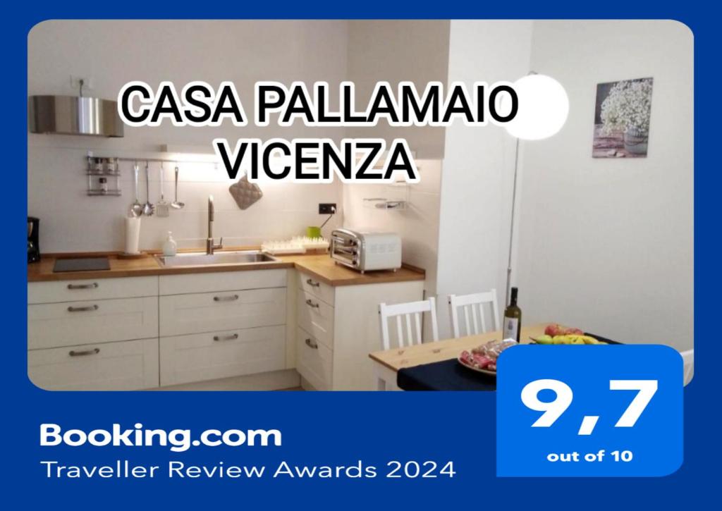 Casa Pallamaio Historic Center Vicenza في فيتشنزا: ملصق للمطبخ مع aania palanhzonazona