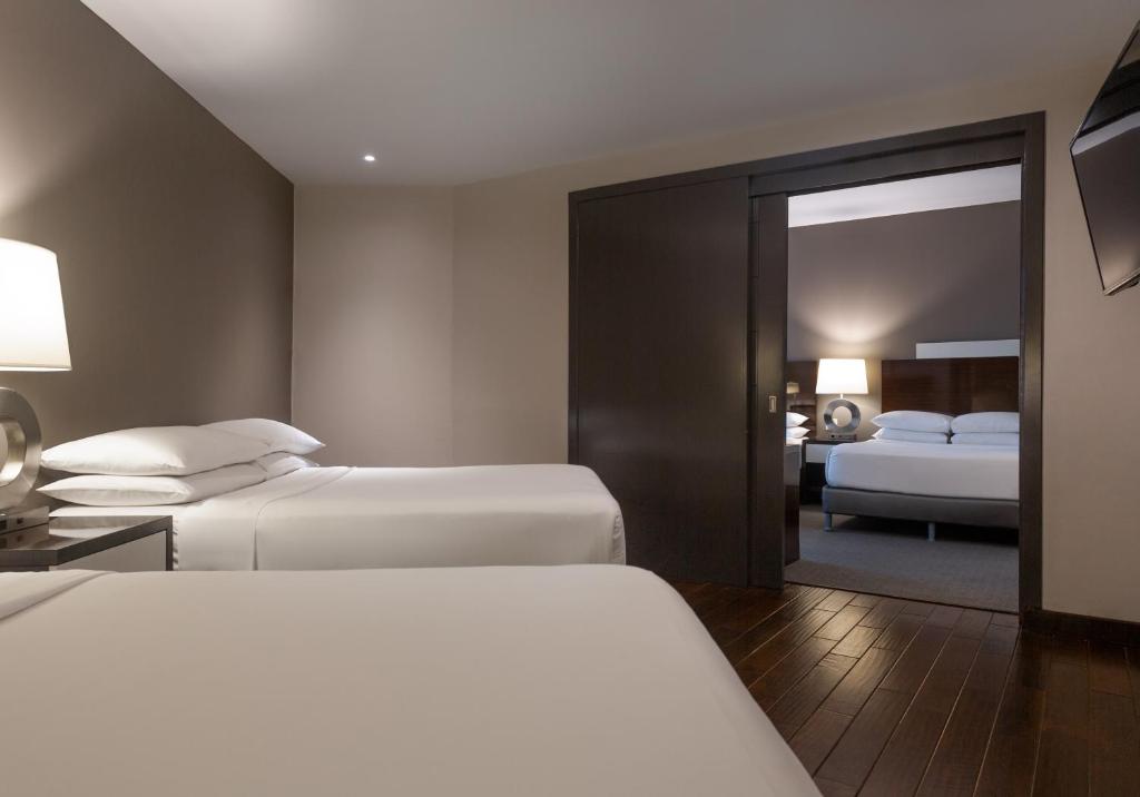 Postel nebo postele na pokoji v ubytování Marriott Panama Hotel - Albrook