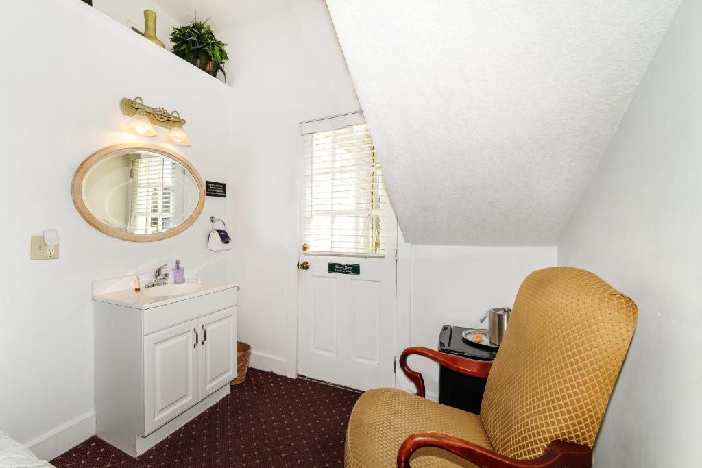 Agustin Inn - Saint Augustine - Adults Only - Habitación Queen Con Balcón