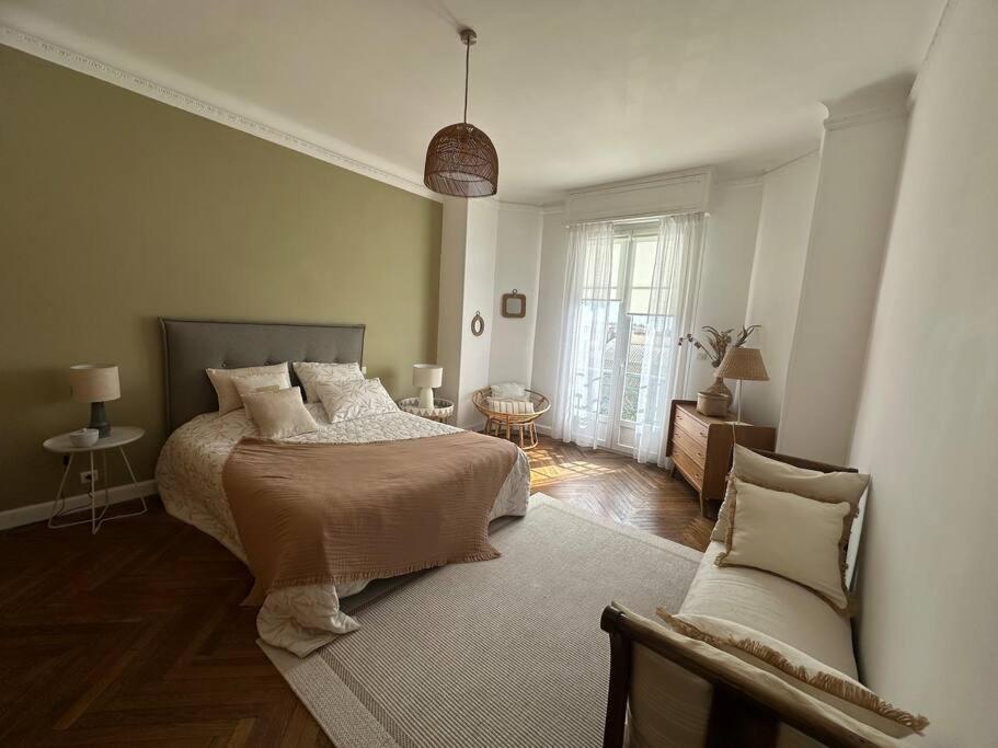 Photo de la galerie de l'établissement 3 pièces Art-Deco, à Cannes