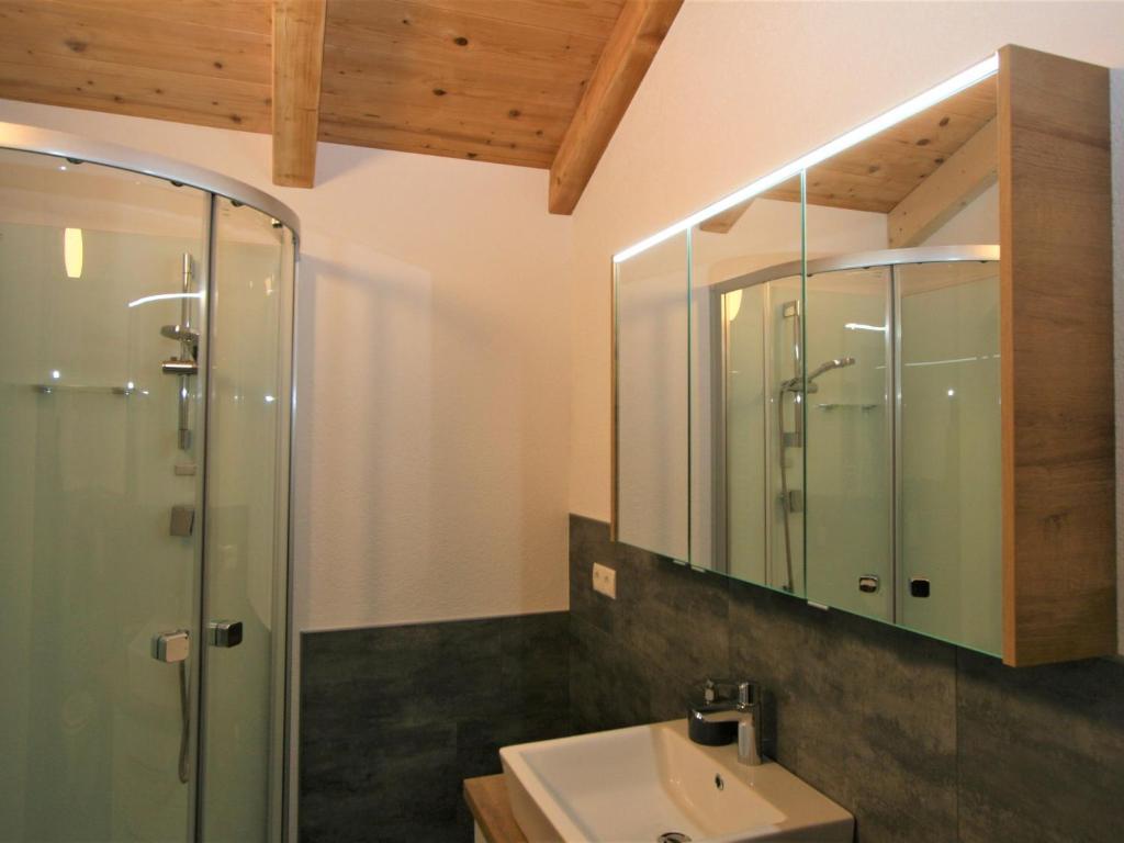 Koupelna v ubytování Apartment Johann by Interhome