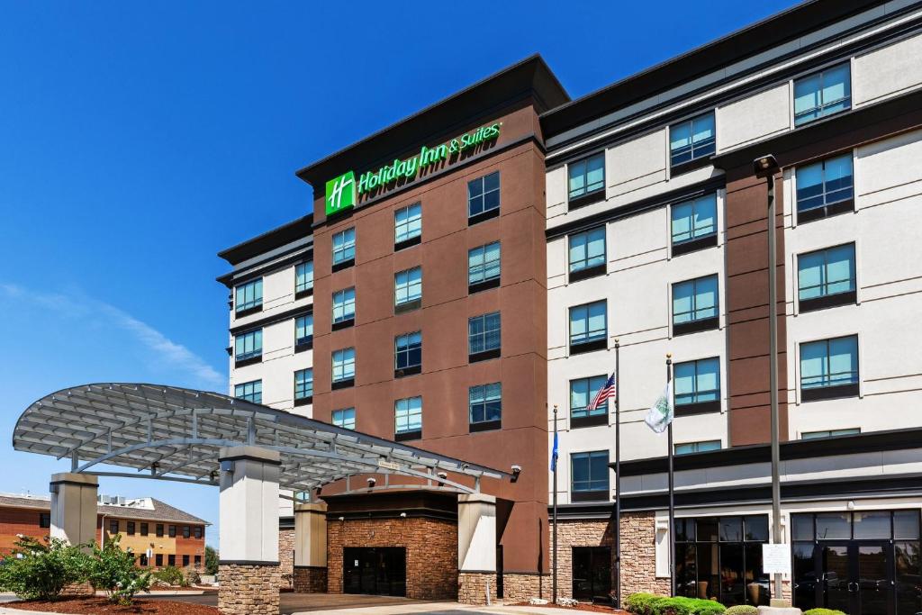 a rendering of the new mulberry hotel at Holiday Inn Hotel & Suites Tulsa South, an IHG Hotel in Tulsa