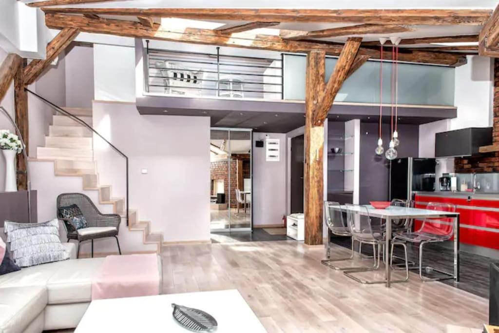 Gallery image of Exclusive loft with Sauna, AC and 3 bathrooms in Krakow