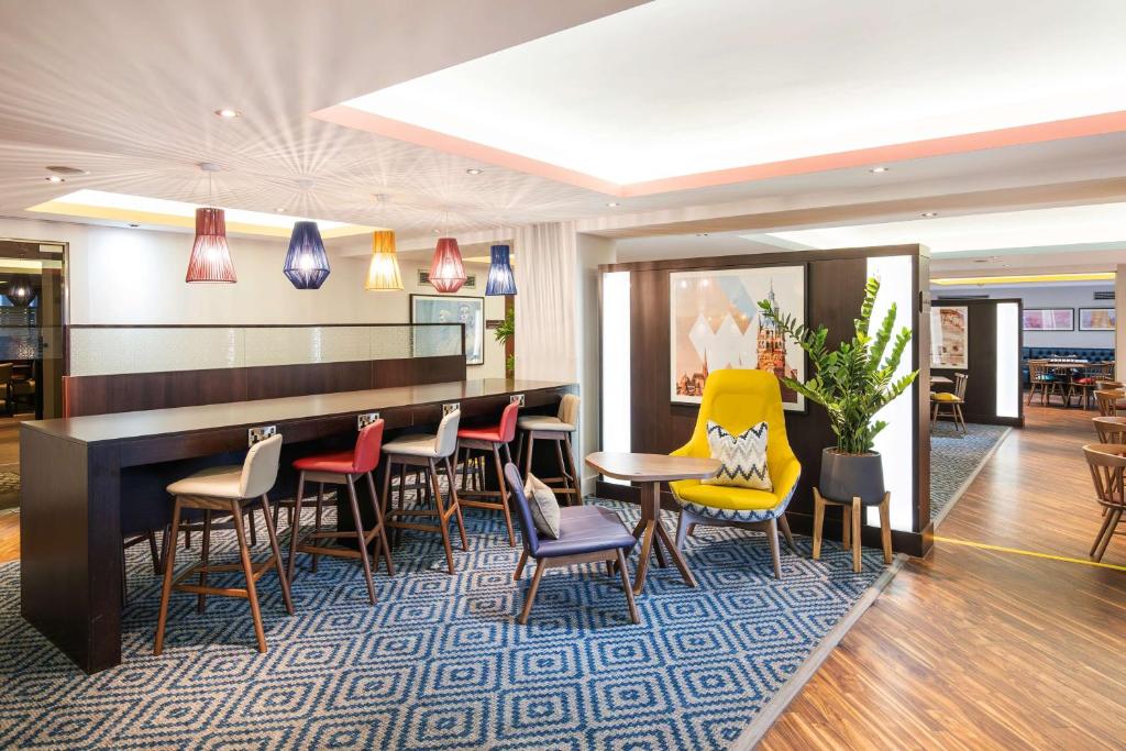 Posezení v ubytování Hampton by Hilton Sheffield