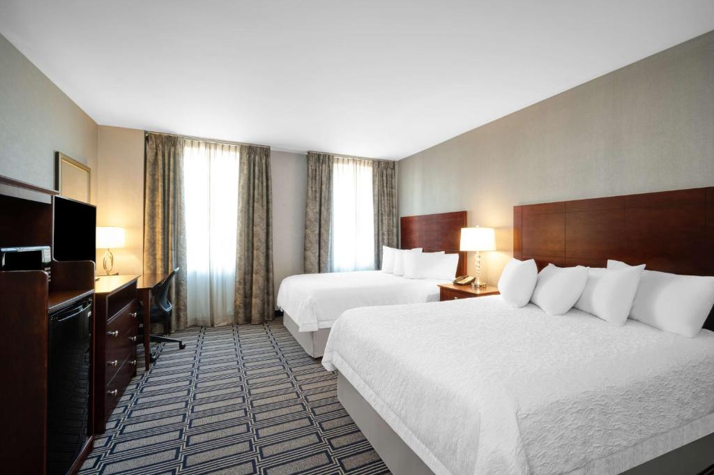 Hampton Inn & Suites Providence Downtown photo