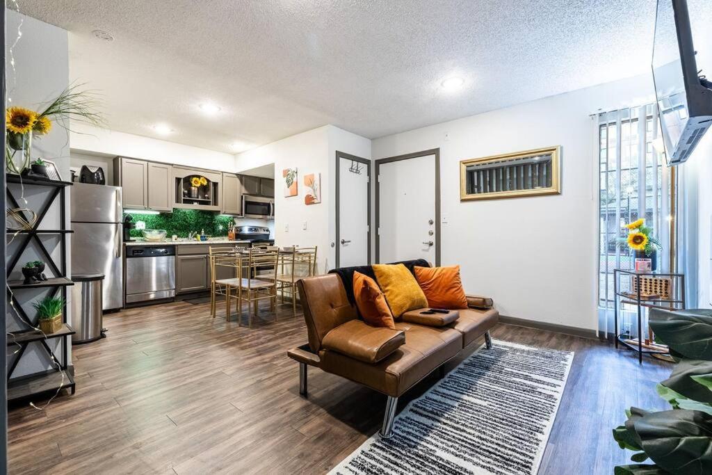*NEW* Studio Apartment Retreat near NRG, Houston (updated prices 2024)