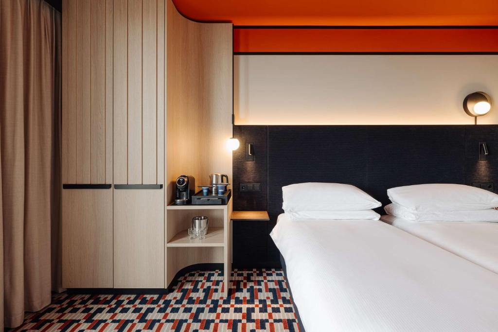 DoubleTree by Hilton Amsterdam Centraal Station - Resim 24