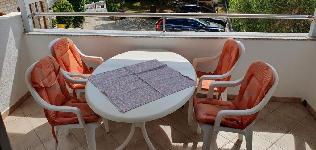 Posezení v ubytování Apartments with a parking space Rab - 14792