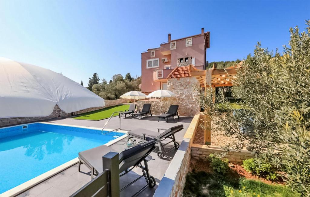 Gorgeous Apartment In Dobropoljana
