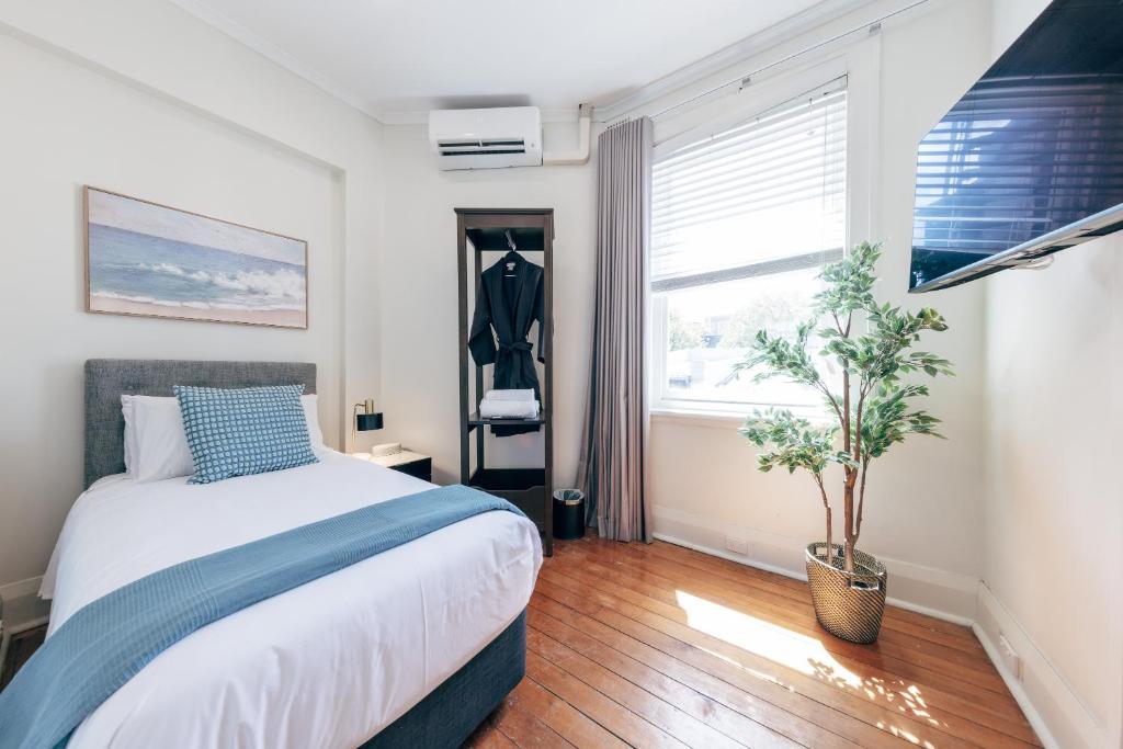 Gaslight Inn - Adults Only