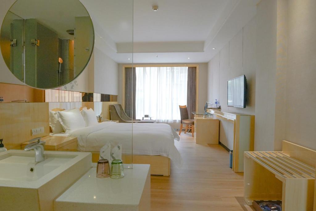 Paco Hotel Ouzhuang Metro Guangzhou - Deluxe King Room