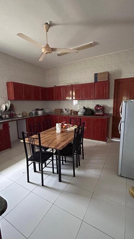 Kuchyň nebo kuchyňský kout v ubytování Basil Hostel