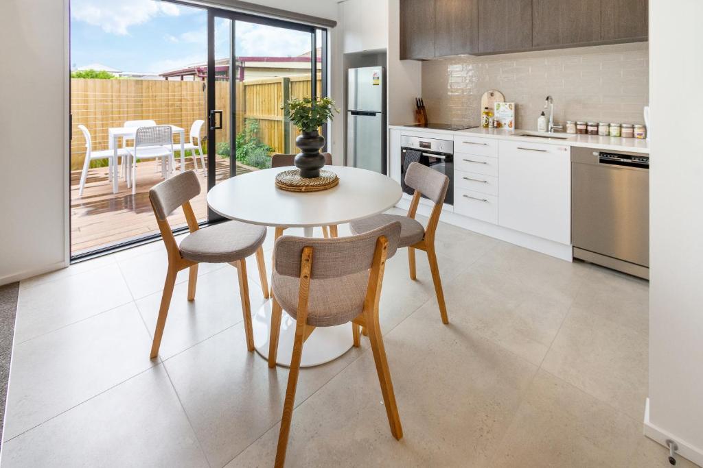 2BR Townhouse: Cosy, Close to City, Car Park - Resim 16