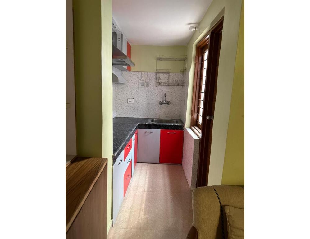 Kings Cottage, Bhimtal - Family Room