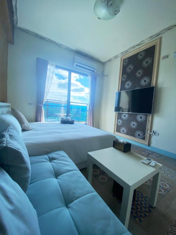 TV a/nebo společenská místnost v ubytování Fun B&B