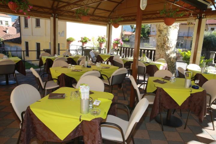 Restaurace v ubytování Hotel Lauro