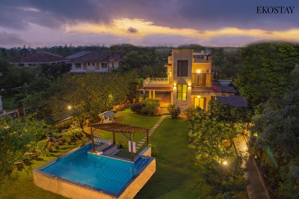 Πισίνα στο ή κοντά στο Ekostay Gold - Olive Crest Villa - Spacious Lawn