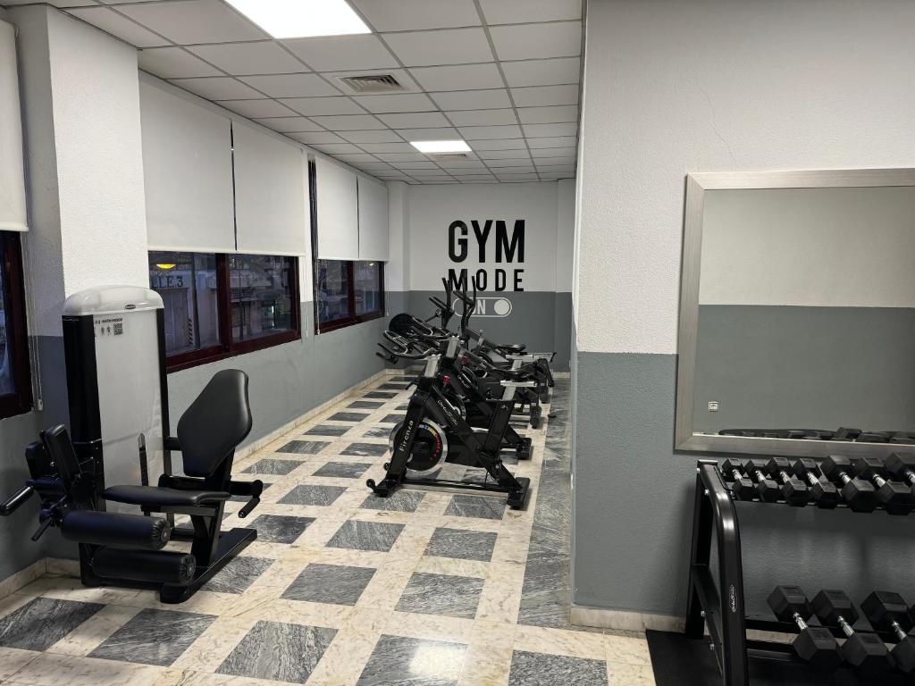 Posilňovňa alebo fitness centrum v ubytovaní Turia Valencia