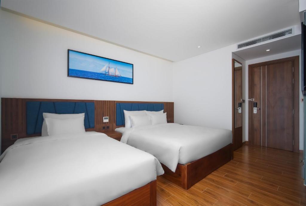 Connecting Room Suite - 7pax