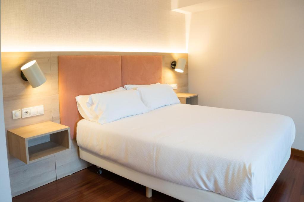 Hotel Parking Miradoiro de Belvís - Resim 27