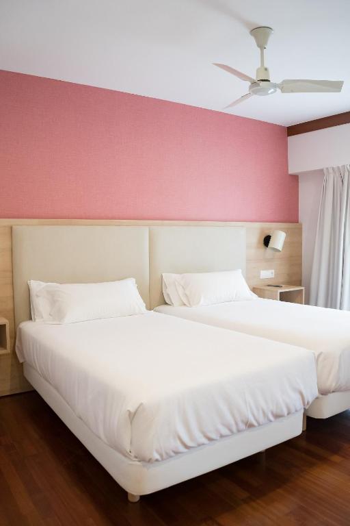 Hotel Parking Miradoiro de Belvís - Resim 30