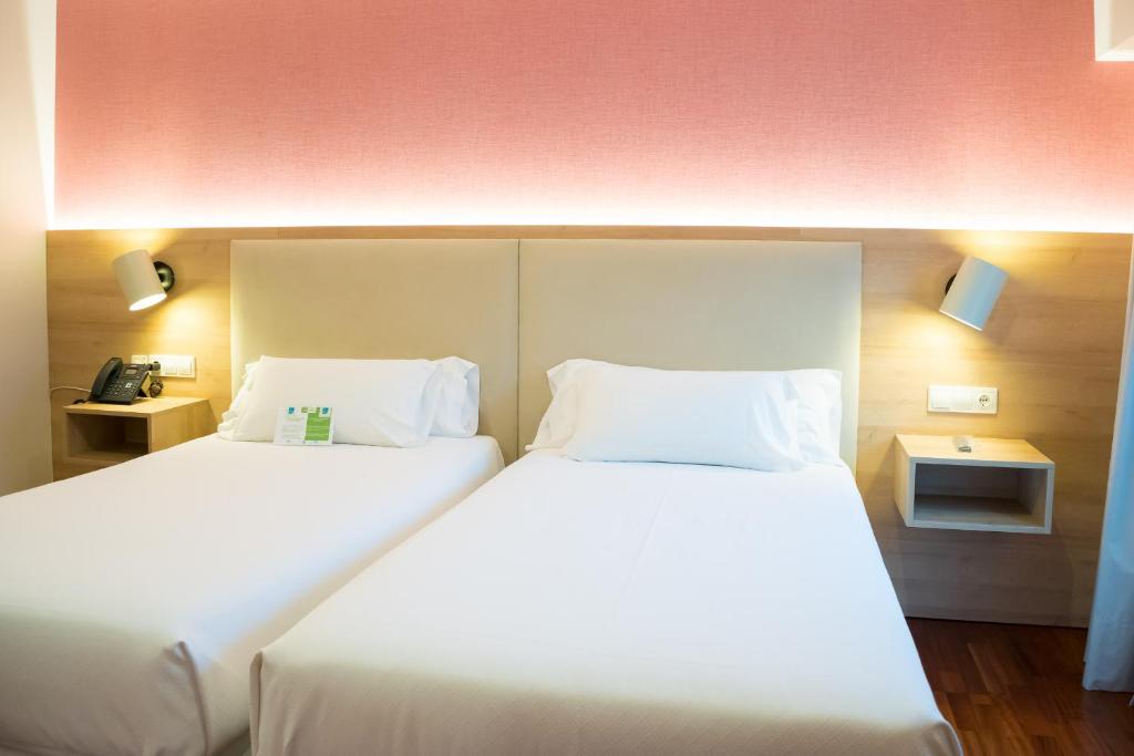 Hotel Parking Miradoiro de Belvís - Resim 32