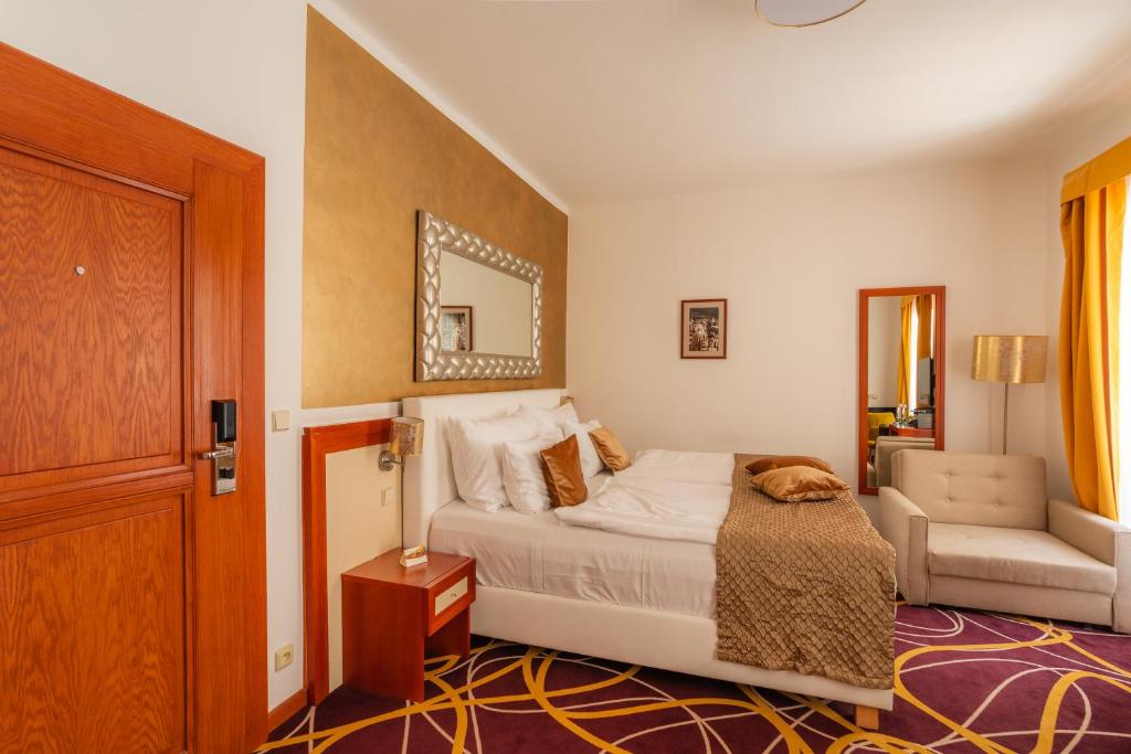 Bellevue Hotel Ceský Krumlov - Resim 44