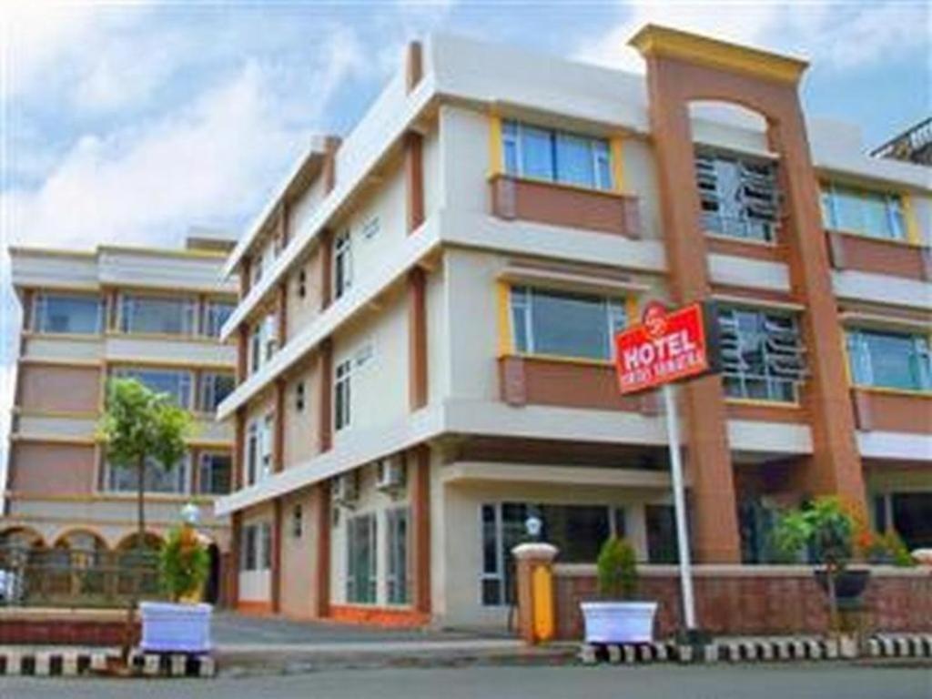 Lintas Sumatra Hotel - Housity