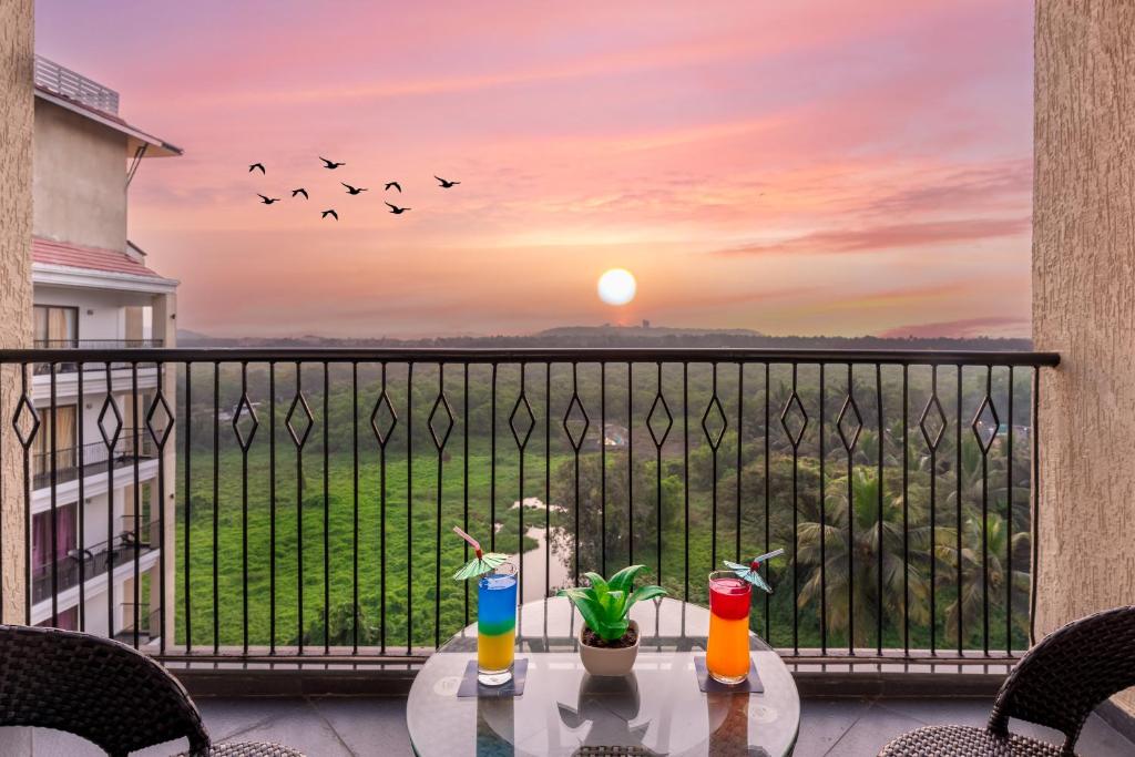 Balkón nebo terasa v ubytování Golden Tulip Candolim, Goa