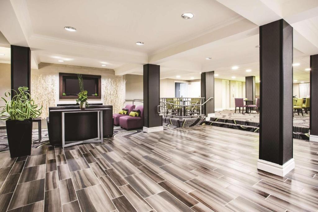 Μια τηλεόραση ή/και κέντρο ψυχαγωγίας στο Seattle Bellevue/Kirkland