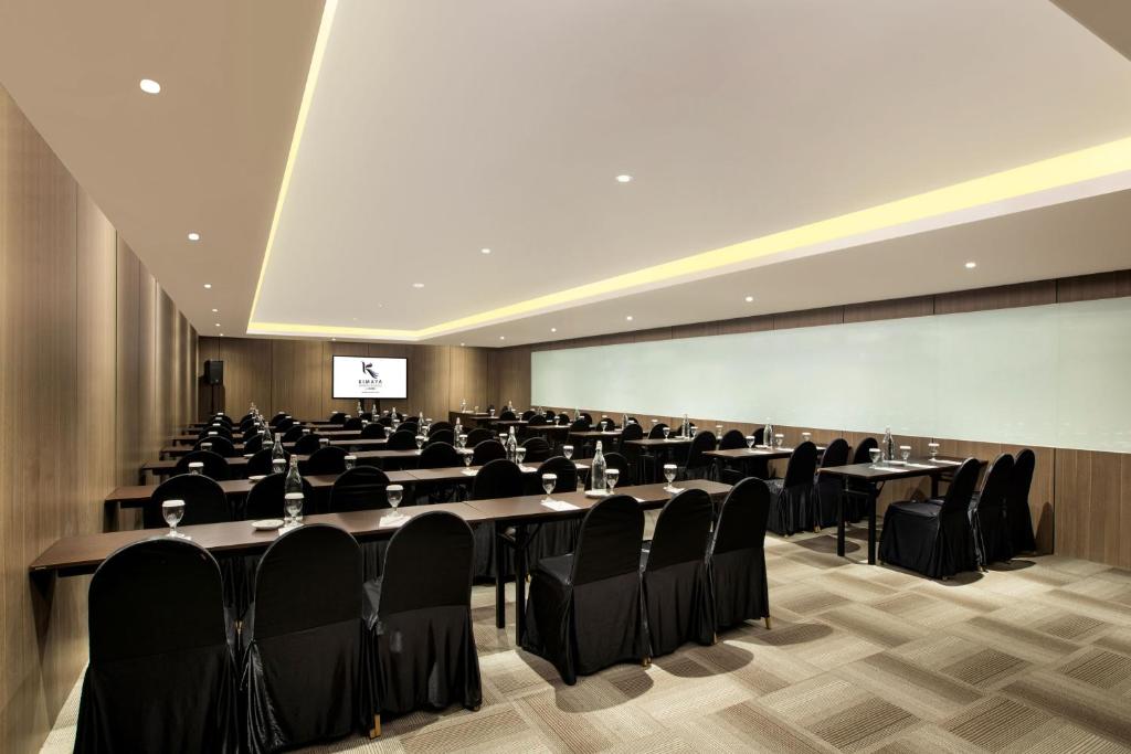 Konferenční prostory v ubytování Kimaya Sudirman Yogyakarta by Harris