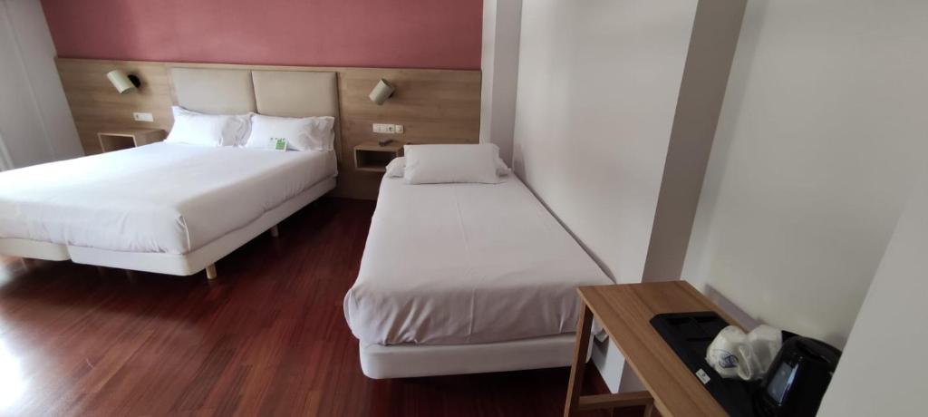 Hotel Parking Miradoiro de Belvís - 19