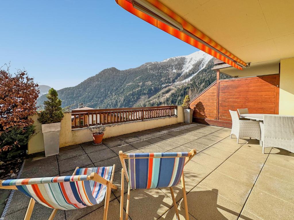 Rõdu või terrass majutusasutuses Magic view near slopes and termal bath - Swiss Alps