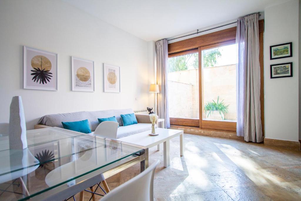 Posezení v ubytování Apartamentos Villablino Arturo Soria