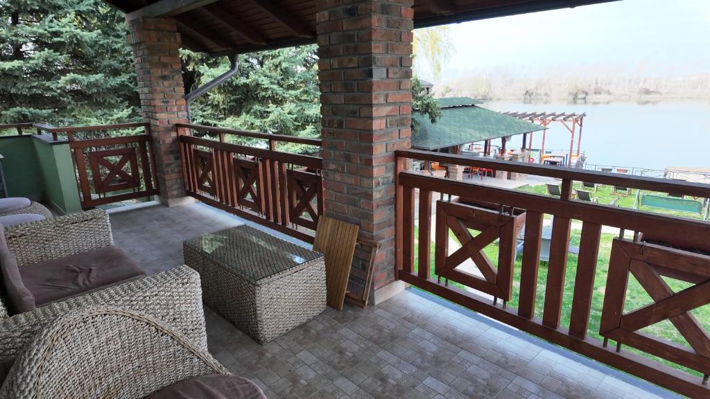 Vista de un río cerca de este apartamento
