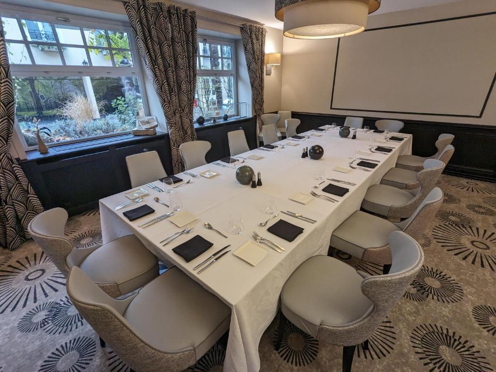 Konferenční prostory v ubytování Hotel Le Lion D'Or et Restaurant La Table Du Lion