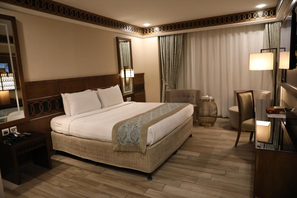 MONTANA AL AZIZIA HOTEL